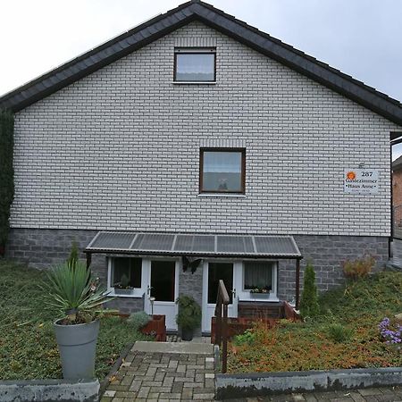 Haus Anne Hotel Neunkirchen  ภายนอก รูปภาพ