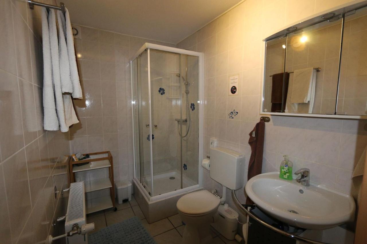 Haus Anne Hotel Neunkirchen  ภายนอก รูปภาพ
