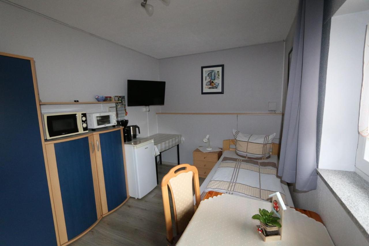 Haus Anne Hotel Neunkirchen  ภายนอก รูปภาพ