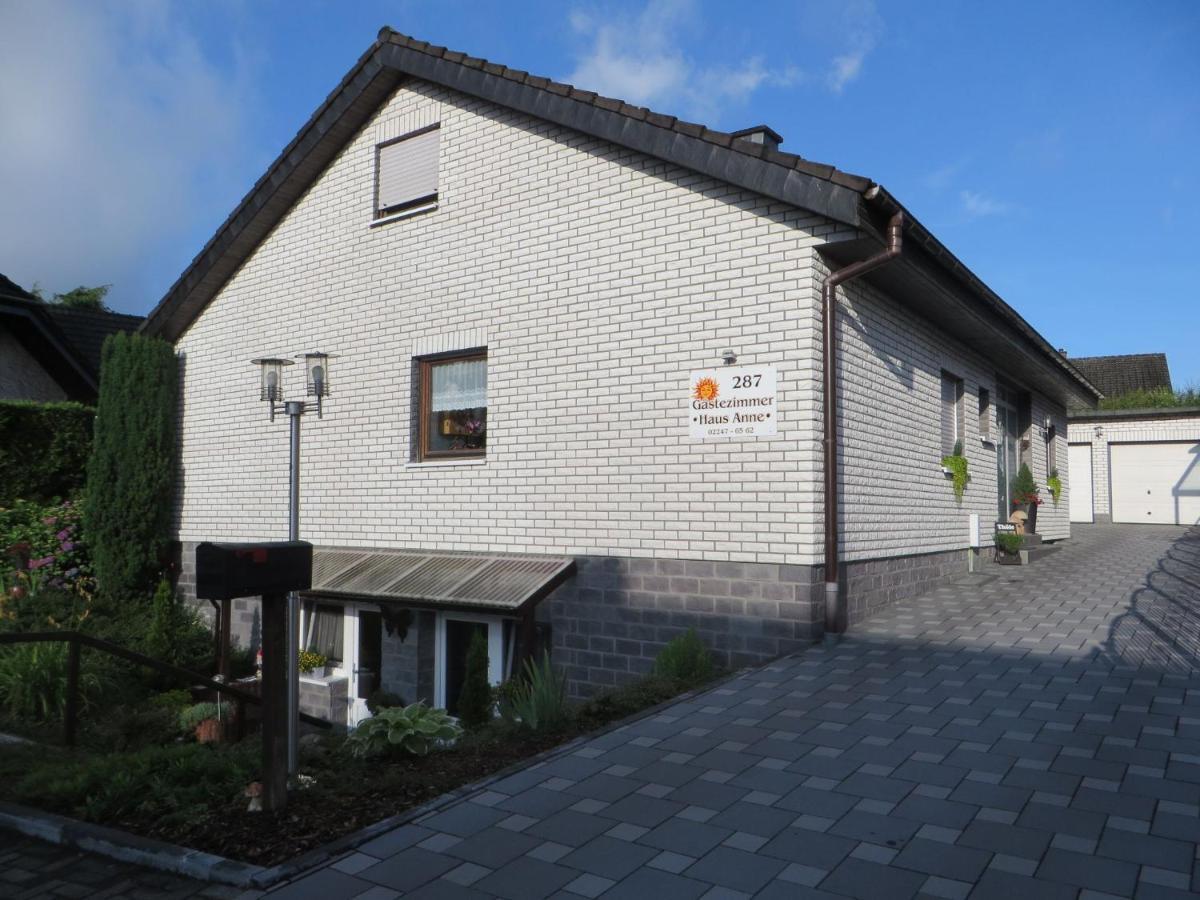 Haus Anne Hotel Neunkirchen  ภายนอก รูปภาพ